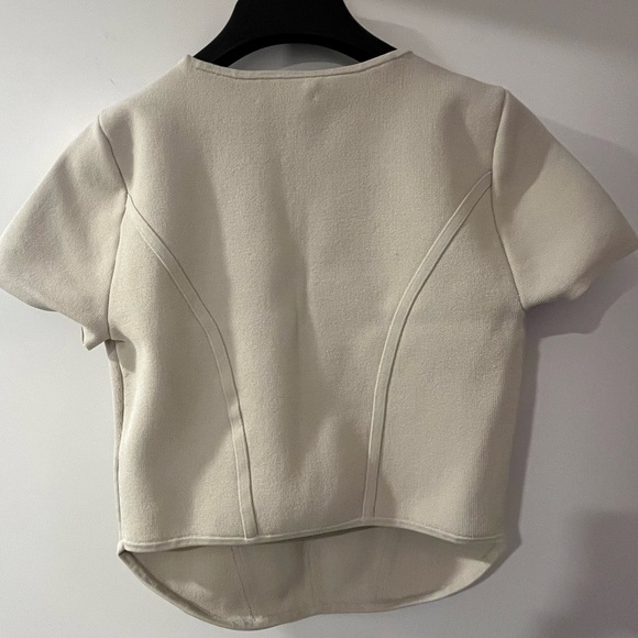 Babaton sculpt knit cropped tee - Picture 2 of 3